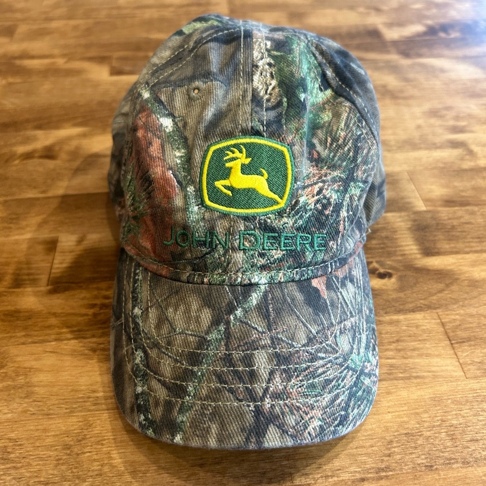 Toddler John Deere camo hat